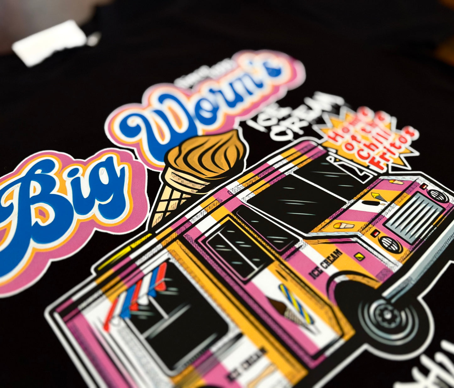Friday 1995 Big Worm Ice Cream Funny Vintage Look Tee Men Women Unisex